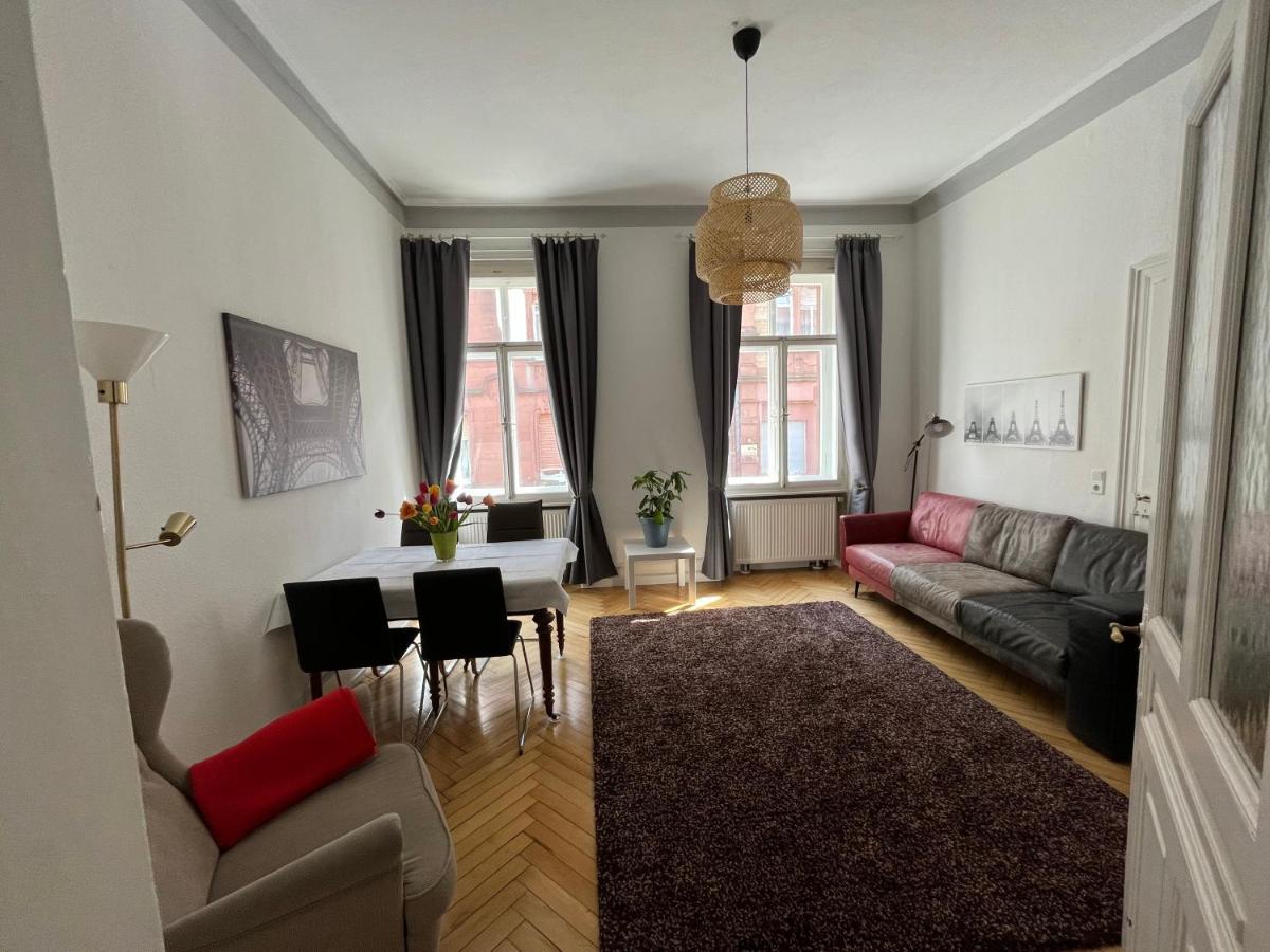 Haus Mittendrin Neustadt an der Weinstraße Buitenkant foto