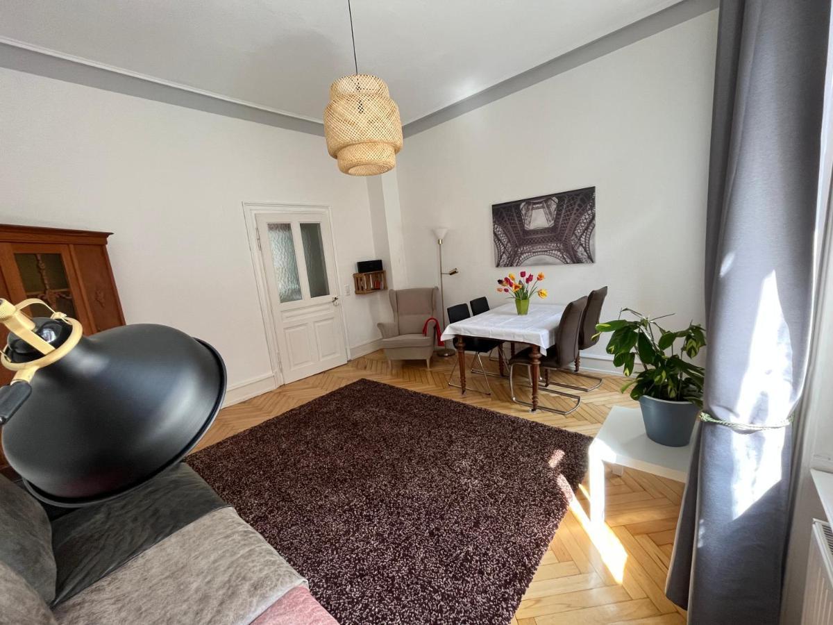Haus Mittendrin Neustadt an der Weinstraße Buitenkant foto